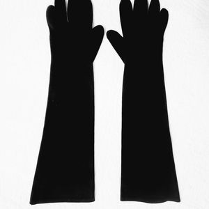 Antique Long Black Gloves